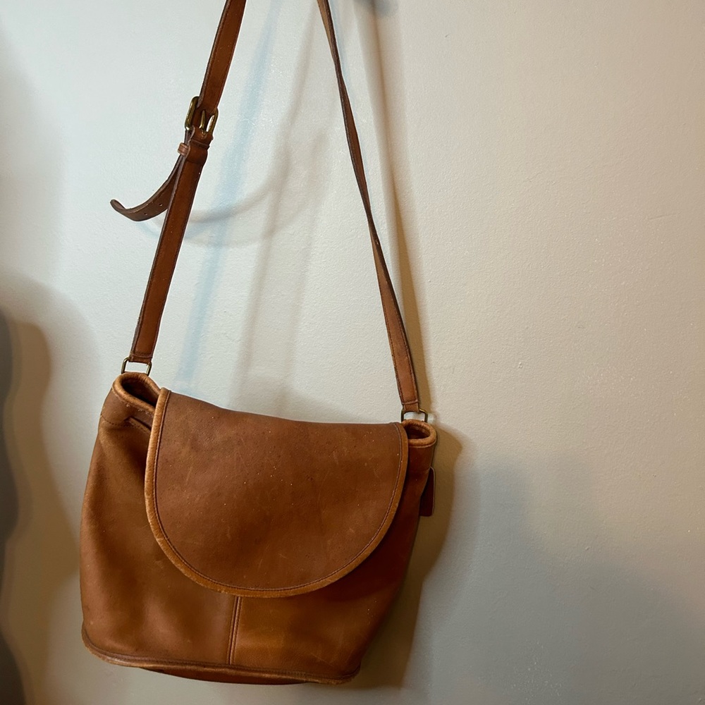 Coach Vintage All Leather Weather Crossbody Messenger Shoulder Handbag Tan Brown